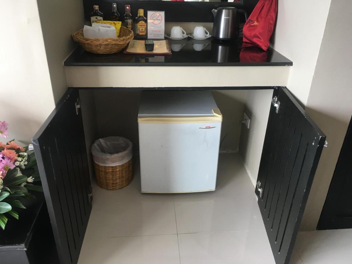 The Front Hotel And Apartments Patong Экстерьер фото