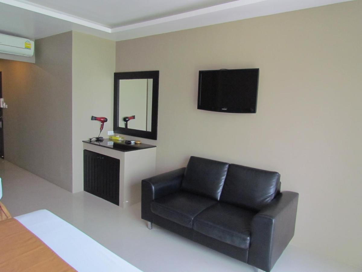 The Front Hotel And Apartments Patong Экстерьер фото