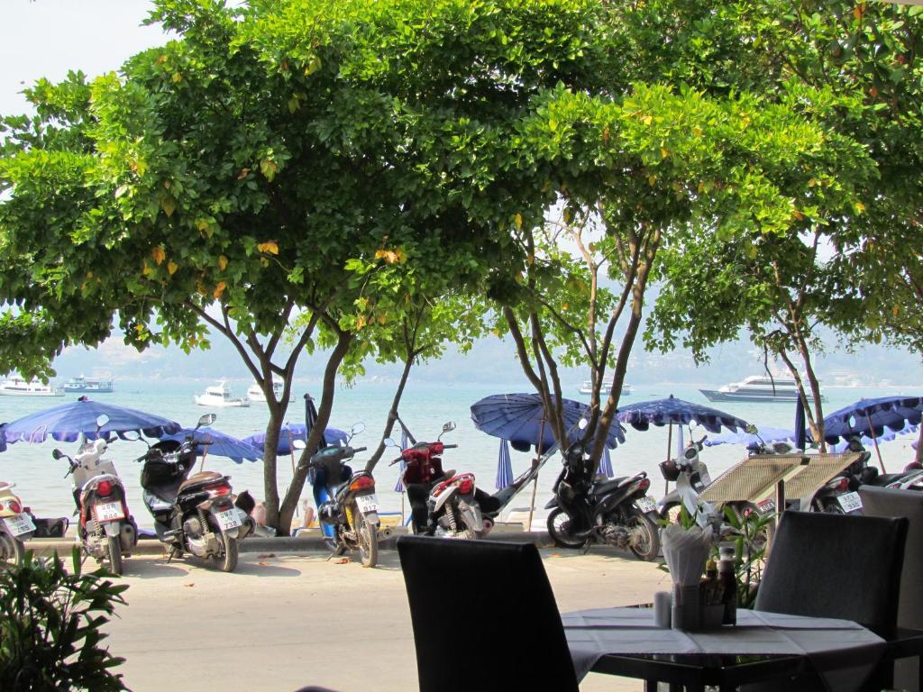 The Front Hotel And Apartments Patong Экстерьер фото